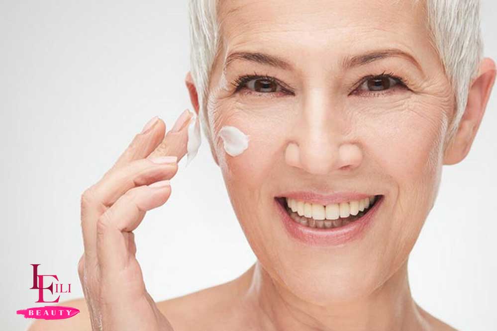 راهنمای جامع کرم ضد چروک: هر آنچه باید درباره پیشگیری و درمان چروک بدانید