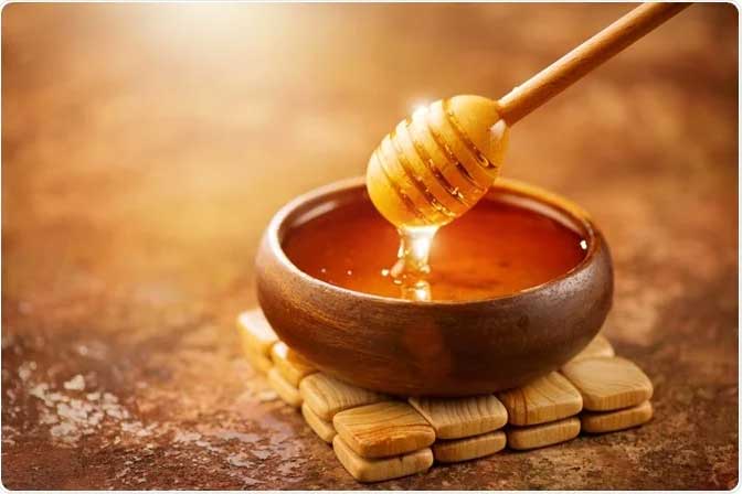 عسل طبیعی و فواید بینظیر آن | لیلی بیوتی